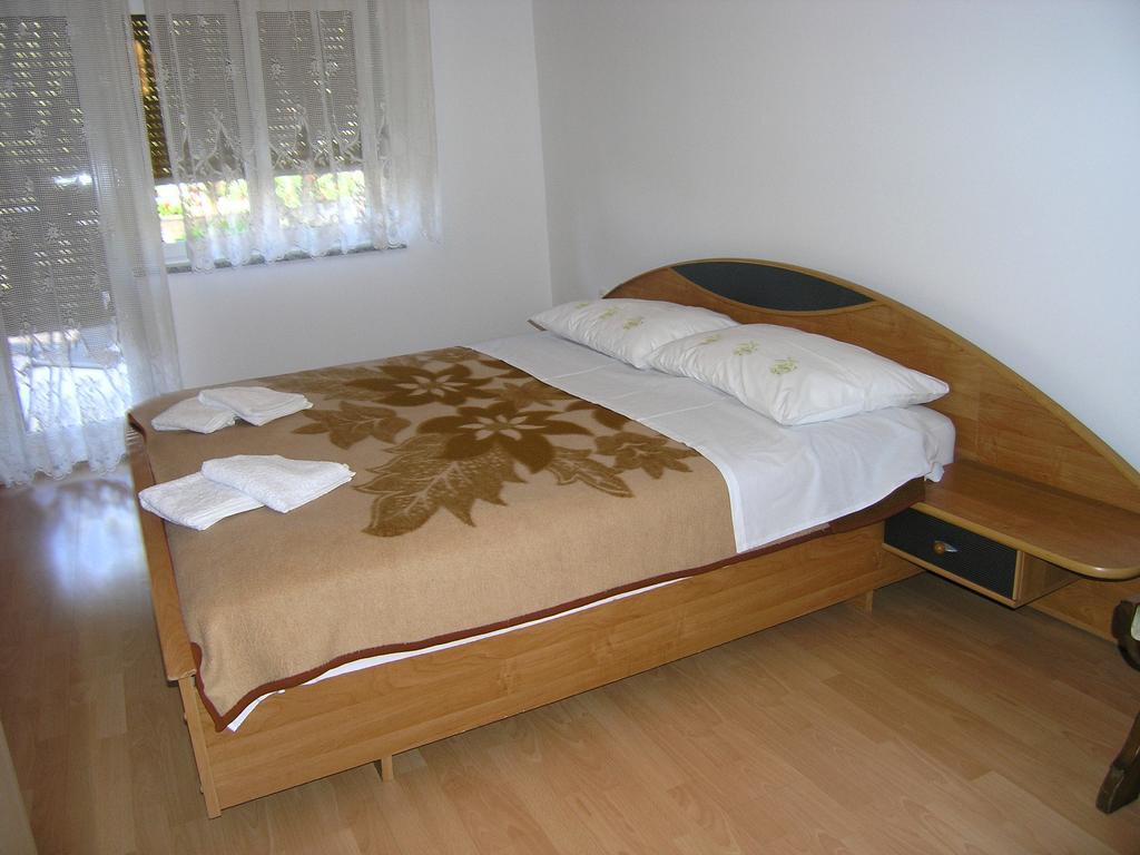 Apartment Julija Krk Town Kültér fotó