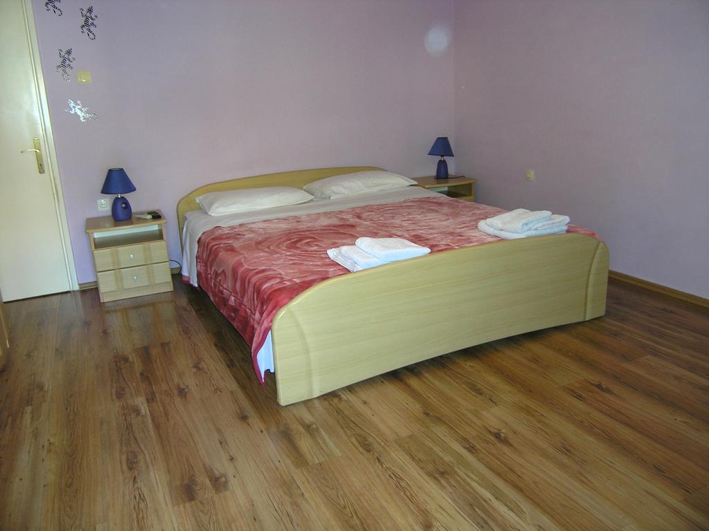 Apartment Julija Krk Town Kültér fotó